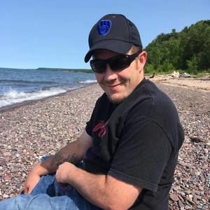 Meet your Posher, Aaron